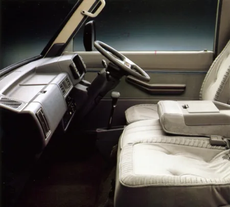 Mazda Bongo Brawny Wagon DX (SRE9W)