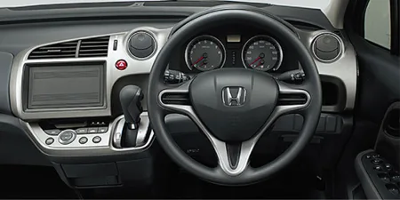 Honda Stream X (RN7)