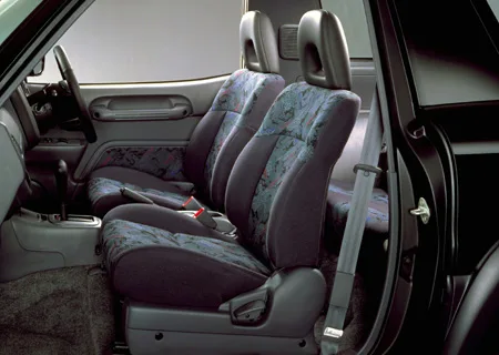 Toyota RAV4L L V E VERSION (SXA11G)