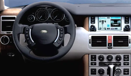 Land Rover Range Rover SE (LM44)