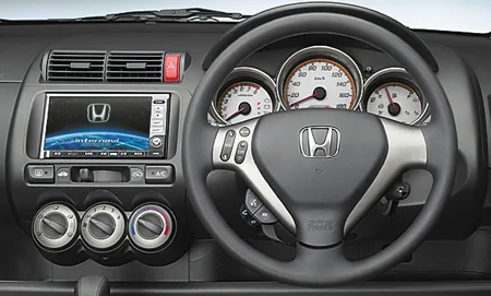 Honda Fit 1.3AU (GD1)