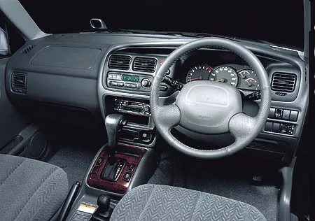 Suzuki Grand Escudo BASE GRADE (TX92W)