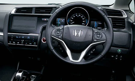 Honda Fit Hybrid L HONDA SENSING (GP5)