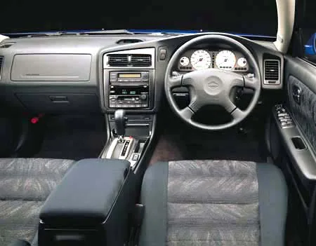 Nissan Stagea 20G (WHC34)