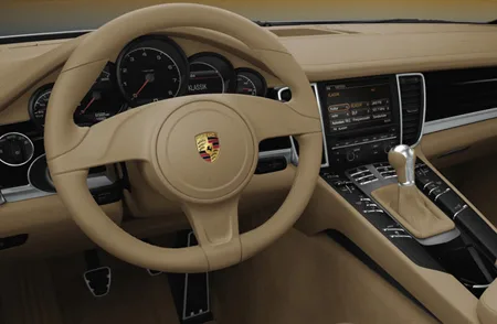 Porsche Panamera GTS (970M48A)