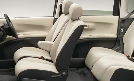 Subaru Lucra L BLACK INTERIOR LIMITED (L465F)