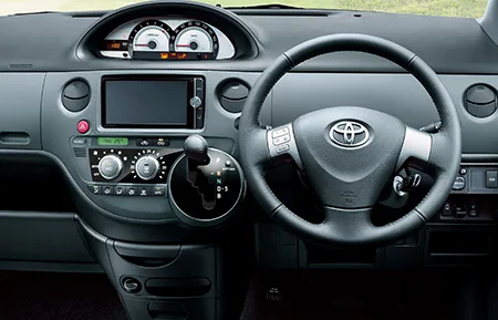Toyota Sienta DICE-G (NCP85G)