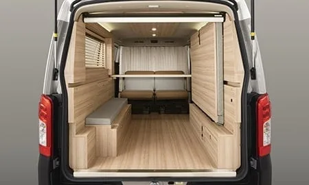 Nissan Caravan GROUND PREMIUM GX マイルーム ローンチ EDITION (VR2E26)
