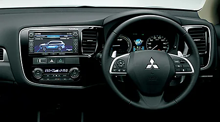 Mitsubishi Outlander Phev G PREMIUM PACKAGE (GG2W)