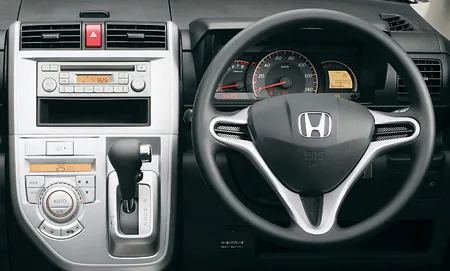 Honda Zest Spark W (JE1)