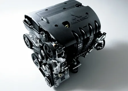 Mitsubishi Outlander 20M (CW4W)