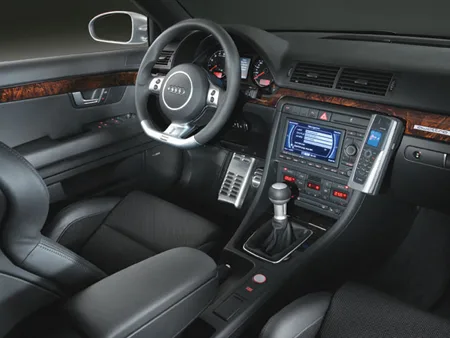 Audi RS4 Avant BASE GRADE (8EBNSF)