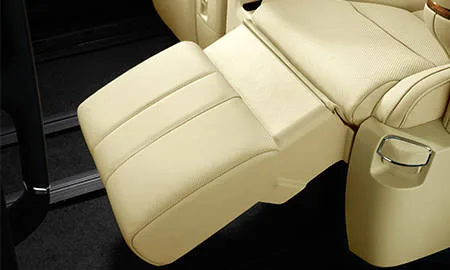 Toyota Alphard Hybrid SR C PACKAGE (AYH30W)