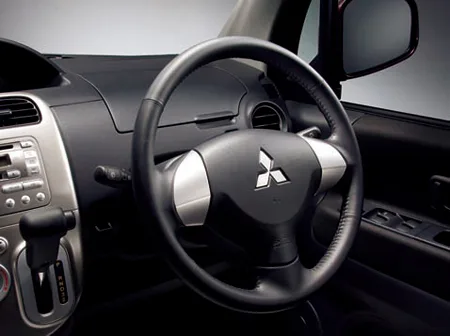 Mitsubishi Toppo ROADEST T (H82A)