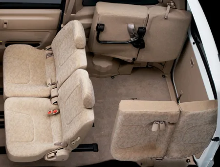 Nissan Serena V-G NAVI PACKAGE (TC24)