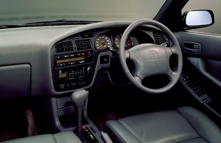 Toyota Scepter Sedan 3.0G (VCV10)