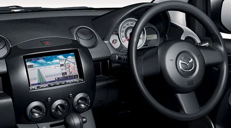 Mazda Demio 13S (DE3AS)