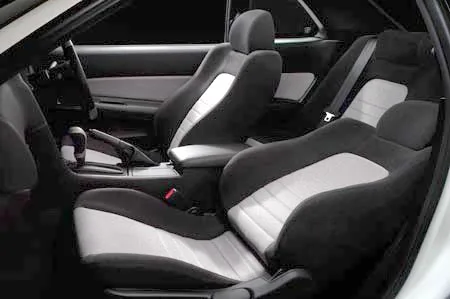 Nissan Skyline GT (HR34)