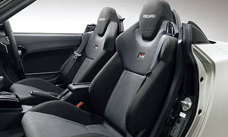 Daihatsu Copen GR SPORT (LA400K)