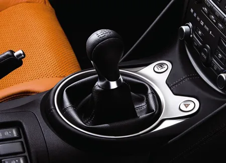 Nissan Fairlady Z VERSION ST (Z34)