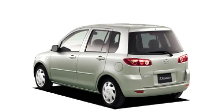 Mazda Demio CASUAL (DY5W)