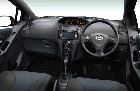 Toyota Vitz RS (SCP90)