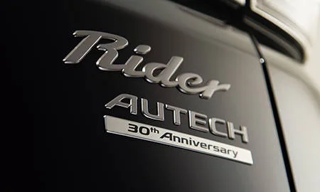 Nissan Serena RIDER AUTECH 30TH ANNIVERSARY (GNC27)