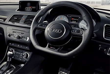 Audi RS Q3 BASE GRADE (8UCTSF)