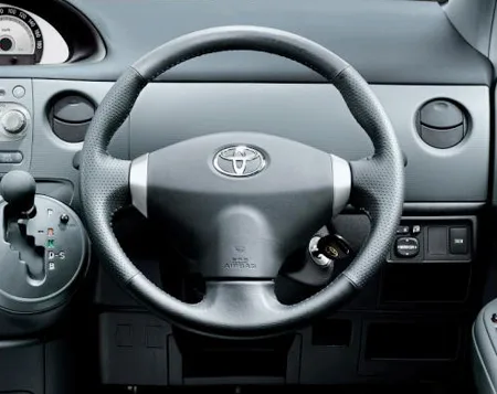Toyota Sienta DICE (NCP85G)