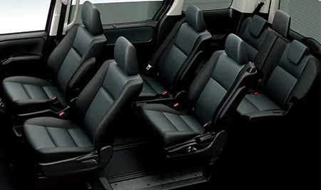 Toyota Noah HYBRID X (ZWR80G)