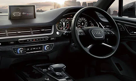 Audi Q7 BLACK STYLING (4MCYRA)