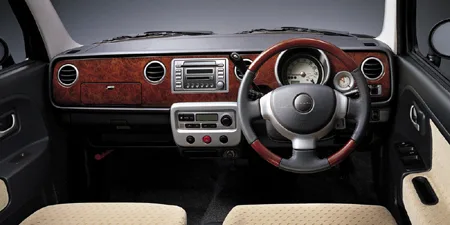 Suzuki Alto Lapin MODE (HE21S)