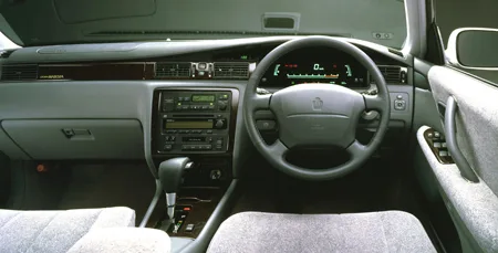 Toyota Crown Majesta E TYPE (JZS155)