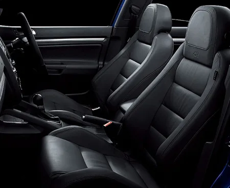 Volkswagen Golf R32 (1KBUBF)