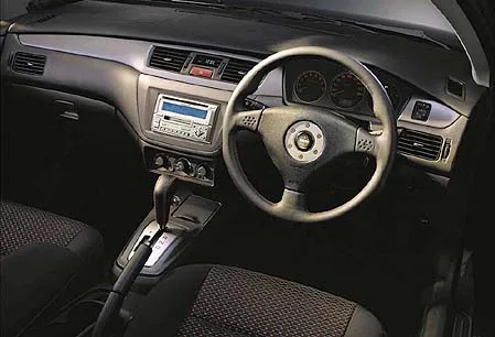 Mitsubishi Lancer Cedia Wagon EXCEED (CS5W)