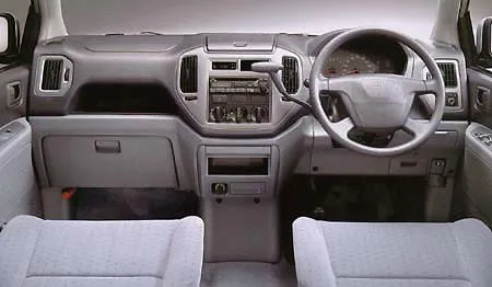 Mitsubishi Dingo AERO (CQ5A)