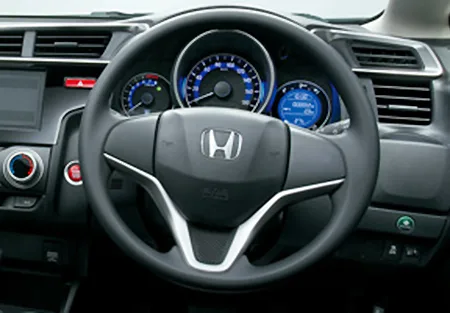 Honda Fit 13G F PACKAGE (GK3)