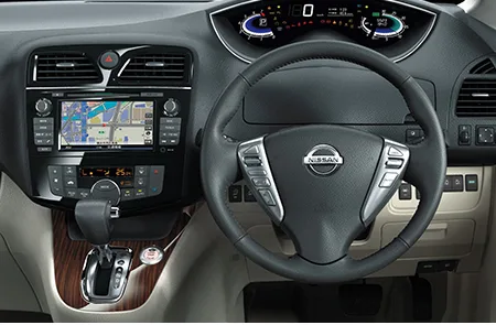 Nissan Serena 20G S-HYBRID ADVANCED SAFETY PACKAGE (HC26)