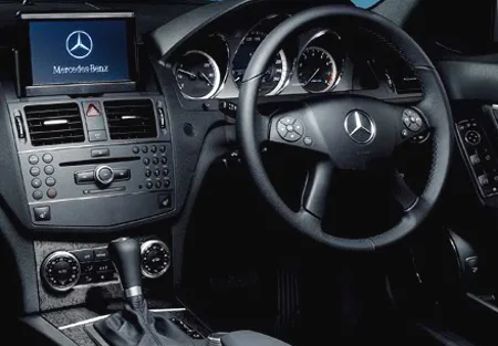 Mercedes Benz Cclass C200 CGI BLUE EFFICIENCY LITE (204048)