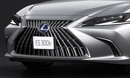 Lexus ES300H F SPORT (AXZH11)