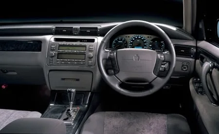 Toyota Crown ATHLETE G (JZS175)