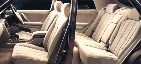 Toyota Crown Majesta C TYPE i-Four (UZS155)