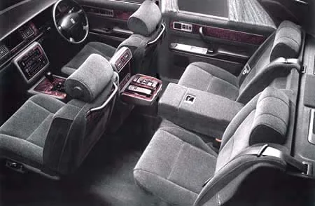 Toyota Century STANDARD MODEL DUAL EMV PACKAGE (GZG50)