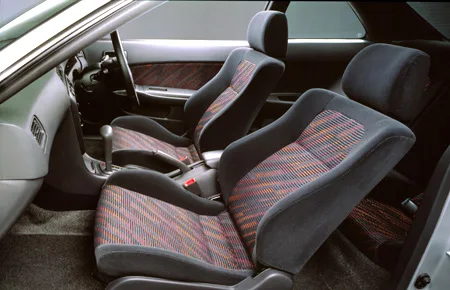 Toyota Corolla Levin BZ-V (AE111)