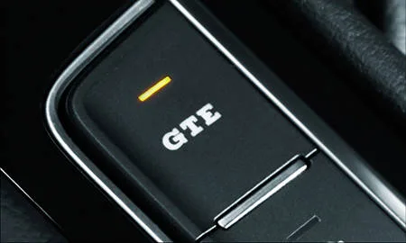 Volkswagen Passat Gte BASE GRADE (3CCUK)