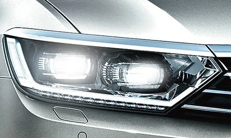 Volkswagen Passat 2.0TSI R LINE (3CCHH)