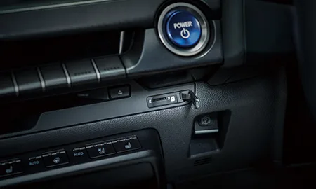 Lexus UX250H VERSION L (MZAH15)