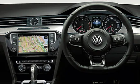 Volkswagen Passat 2.0TSI R LINE (3CCHH)