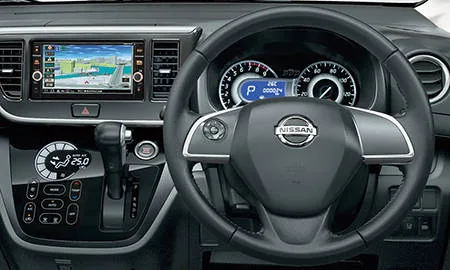 Nissan Dayz Roox HIGHWAY STAR X (B21A)