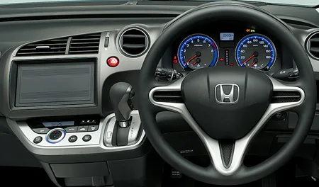 Honda Stream TS (RN8)